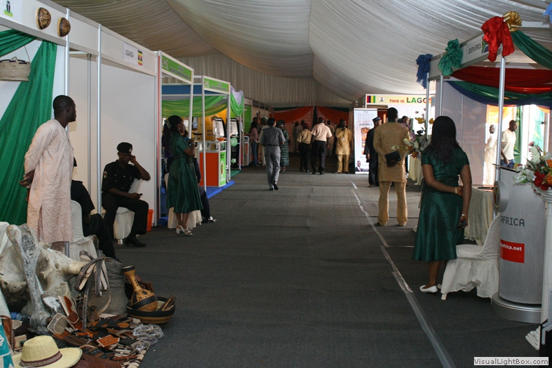 entrance_view_of_the_trade_fair_tent